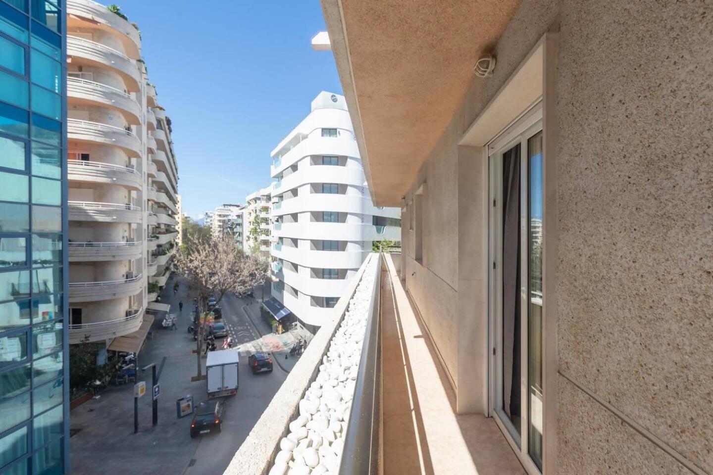 Camelias Playa Con Parking Apartment