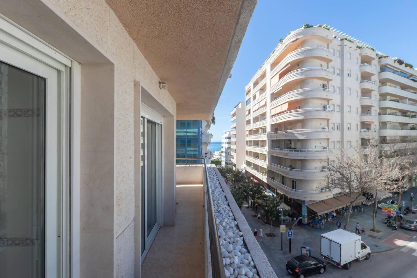 Camelias Playa Con Parking Apartment